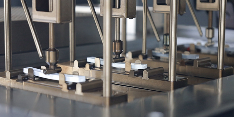 維卡軟化點(diǎn)測定儀測試試驗(yàn) 維卡軟化點(diǎn)測定儀測試試驗(yàn)